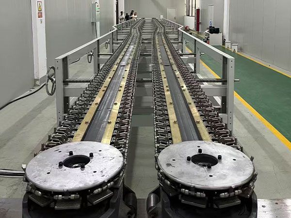 薄膜拉伸定型设备